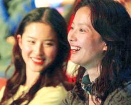 劉亦菲還原真實身份：沒有叛逆期的女生(組圖)