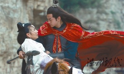 《三國(guó)》編劇解釋“十大改編”：應(yīng)該更雷一點(diǎn)(2)