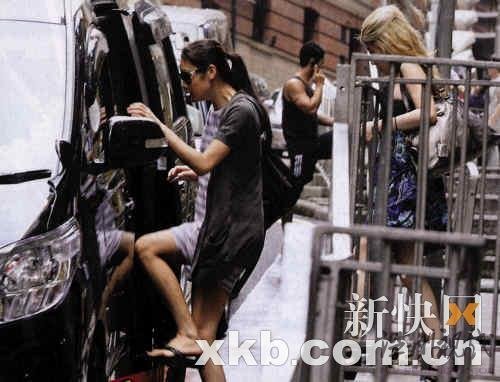 樂基兒連衣裙遮凸肚 停止避孕一個月造人成功