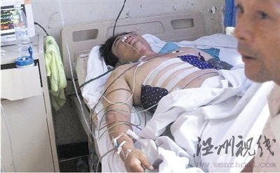 女子駕車碾壓農民工后多次返回現場沖撞人群(圖)