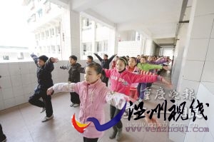 \"開發商承諾買房入名校校長嘆學校成賣樓籌碼\"