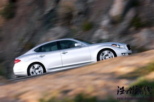 大號的G37 試駕2011款英菲尼迪-M37S 汽車之家