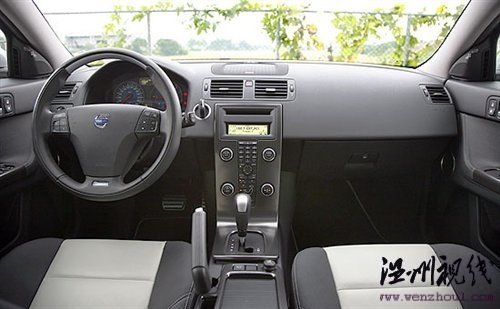 動感旅行家 試駕沃爾沃V50 R-Design 汽車之家