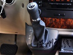 奔馳 福建戴姆勒 唯雅諾 2010款 2.5l 尊貴版