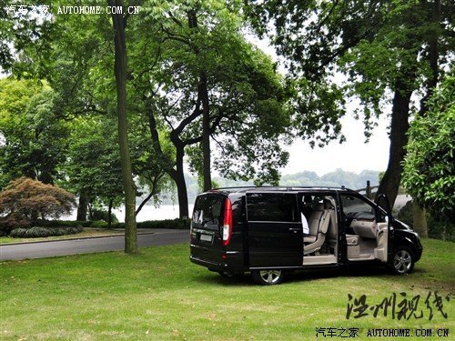 奔馳 福建戴姆勒 唯雅諾 2010款 2.5l 尊貴版