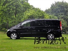 奔馳 福建戴姆勒 唯雅諾 2010款 2.5l 尊貴版