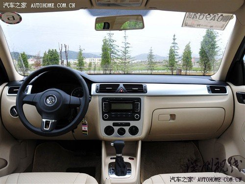 大眾 一汽-大眾 新寶來 2011款 1.4t 自動舒適型