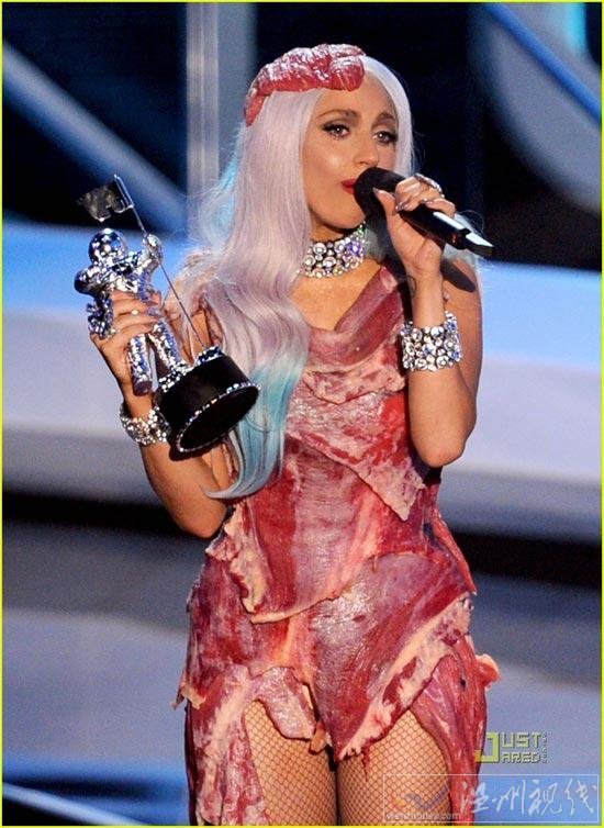 lady gaga mv音樂錄影帶大獎頒獎禮 lady gaga 肉片裝有點血腥感覺