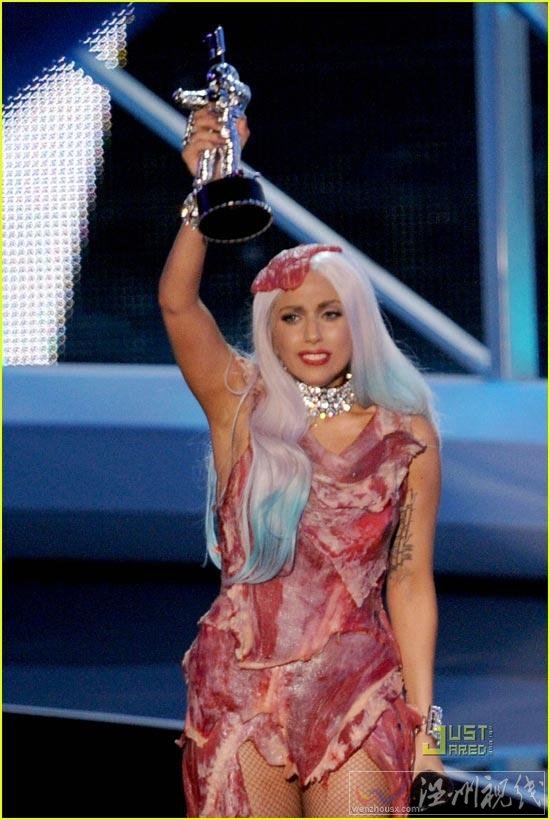 lady gaga mv音樂錄影帶大獎頒獎禮 lady gaga 肉片裝有點血腥感覺