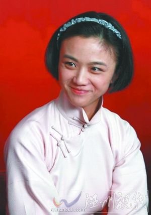 湯唯此前以劇中人物形象出現在《建黨偉業》的活動上。
