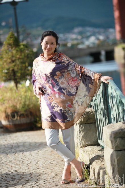 投資人王功權宣布“放棄一切，和王琴私奔了”
