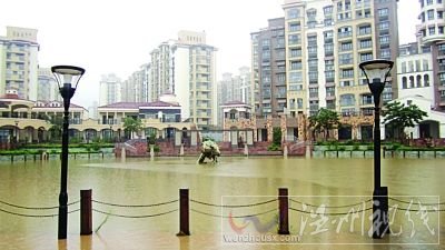 南京暴雨圖片