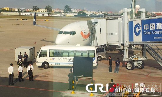 廈門機場汽車與飛機相撞(組圖)