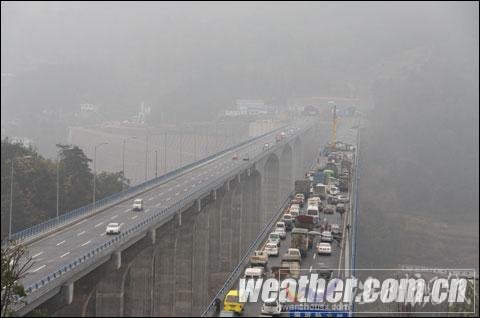 貴州現入冬范圍最大凍雨 樹葉電線結冰（組圖）