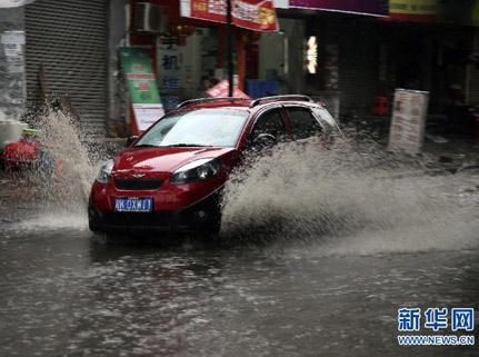 湖南中部地區遭遇龍卷風 4人死亡30人受傷