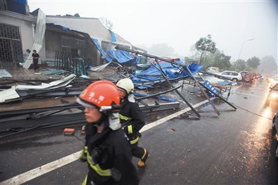 北京通州遭疑似龍卷風襲擊致2死3傷