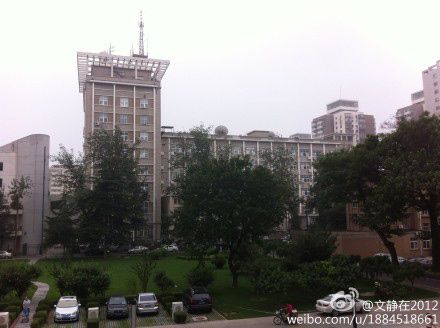 北京26日下午陰有小雨轉(zhuǎn)雷陣雨 并伴有輕霧