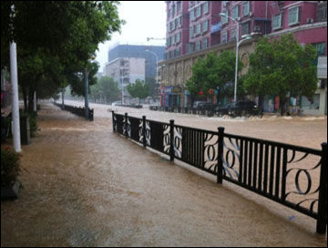 10日江西景德鎮暴雨 暴雨引發內澇