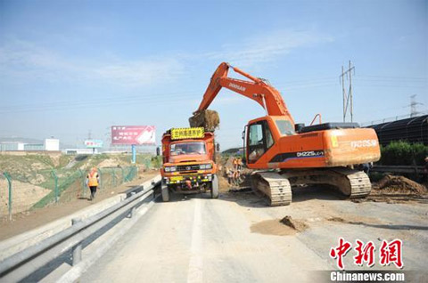 甘肅大部普降暴雨嚴重損毀公路交通基礎設施