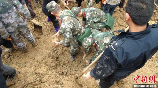 彝良山體滑坡最新消息 已造成9名學生死亡1人重傷