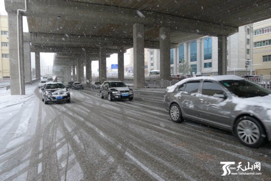 烏魯木齊大雪