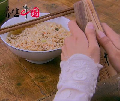 吃方便面中毒 爛蔥葉作原料