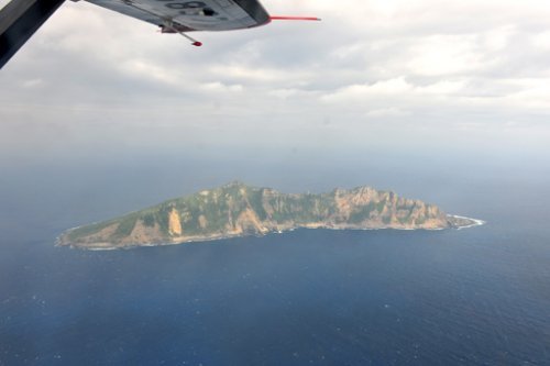 中國飛機飛臨釣魚島上空 日出動F-15戰機應對