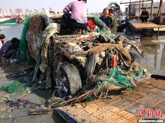 漁民撈出保時(shí)捷