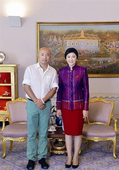 徐崢見英拉著裝被批，泰國時尚界對徐錚的著裝沒有批評意見