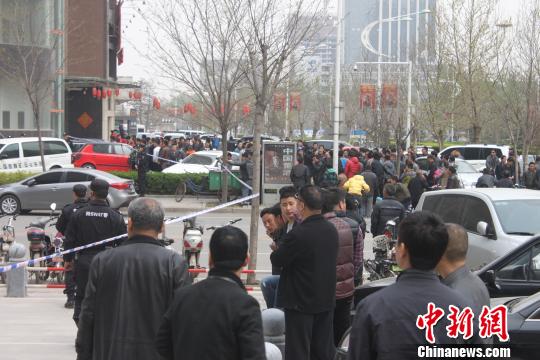 河北邯鄲發生持槍搶劫運鈔車事件