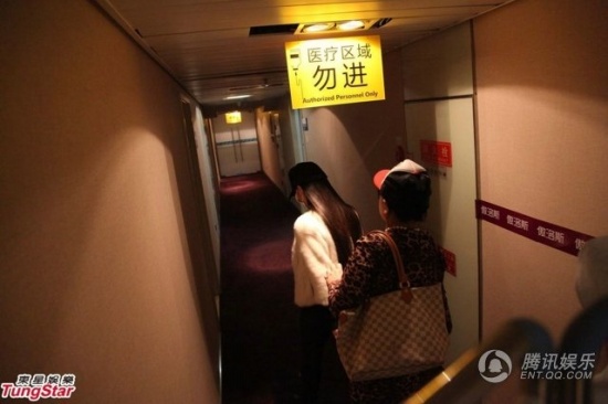 干露露毀容，干露露疑被捉奸被打遭毀容