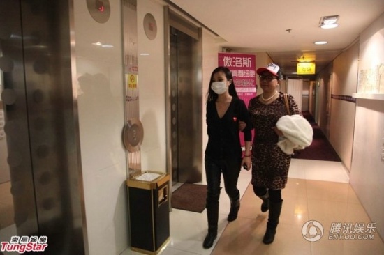 干露露毀容，干露露疑被捉奸被打遭毀容