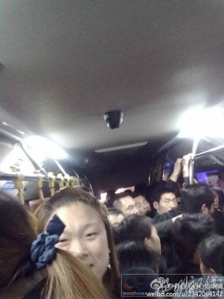 公交車占到超車現(xiàn)象嚴重
