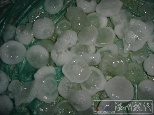 安徽碭山縣冰雹狂風(fēng)強對流天氣