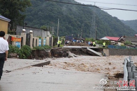 吉林水災(zāi)圖片 因?yàn)?zāi)死亡人數(shù)已有16人5人失蹤