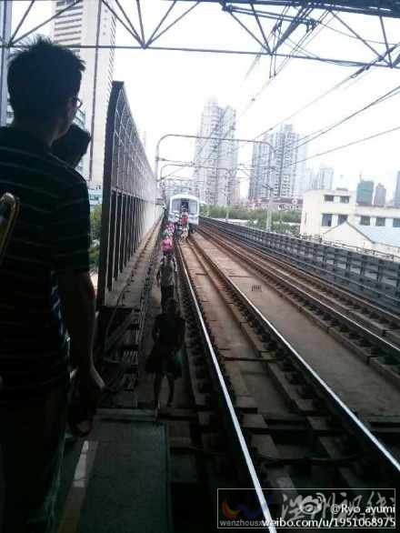 上海地鐵故障 22日上午上海地鐵又出現(xiàn)故障了