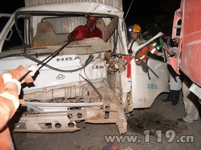 安岳縣興隆鎮(zhèn)車禍現(xiàn)場圖片