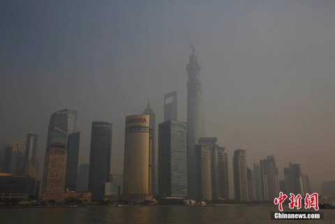 上海重度霧霾拉響霾橙色預警