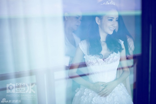 佟麗婭陳思成婚禮在大溪地舉行 一開始就奔著結婚去