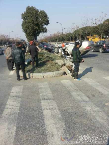 嘉興勝利路車禍現場