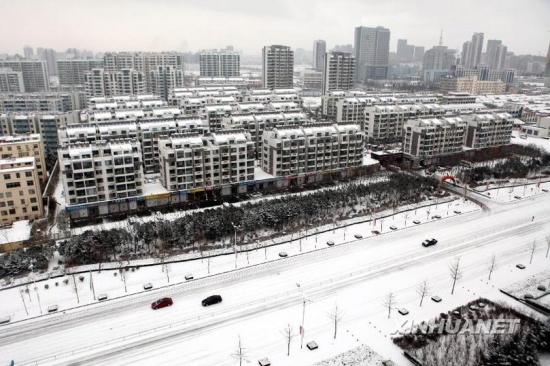 山東多地迎來2014年第一場(chǎng)雪