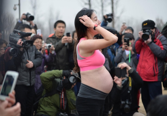 孕婦徐蘊云霧霾天長跑