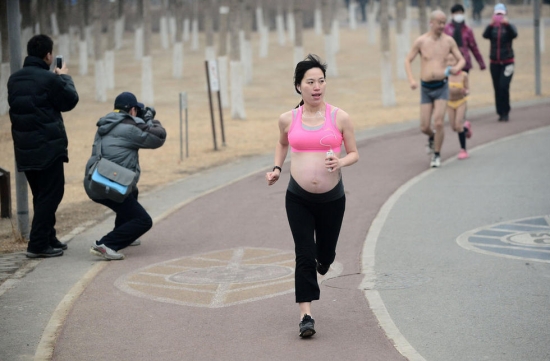 孕婦徐蘊云霧霾天長跑
