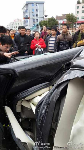 溫州吳橋工地吊車倒塌 多輛汽車被壓