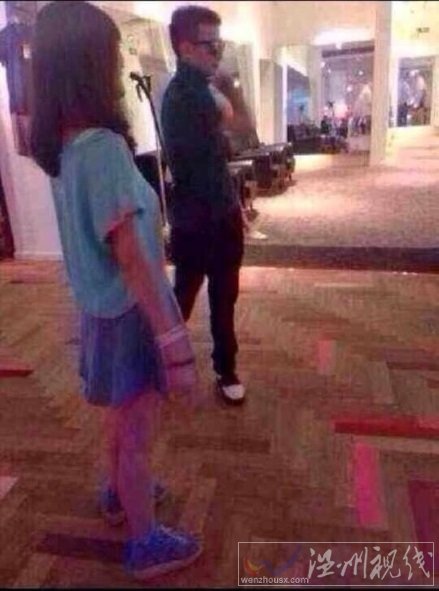 文章道歉后和姚笛逛街照片 網友造謠道德比文章高嗎