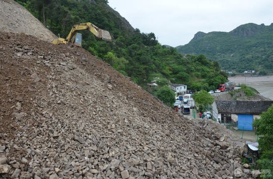 蒼南山體塌方