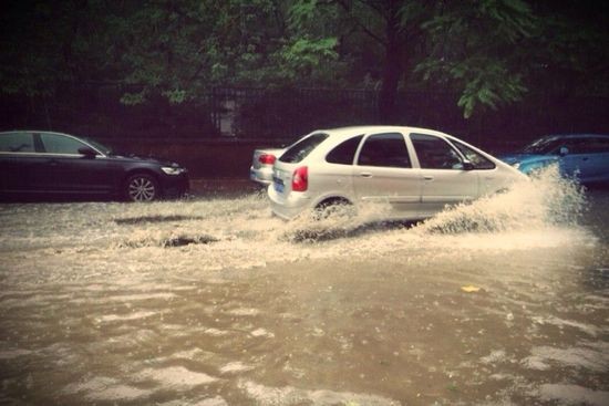 市區(qū)部分路段出現(xiàn)積水
