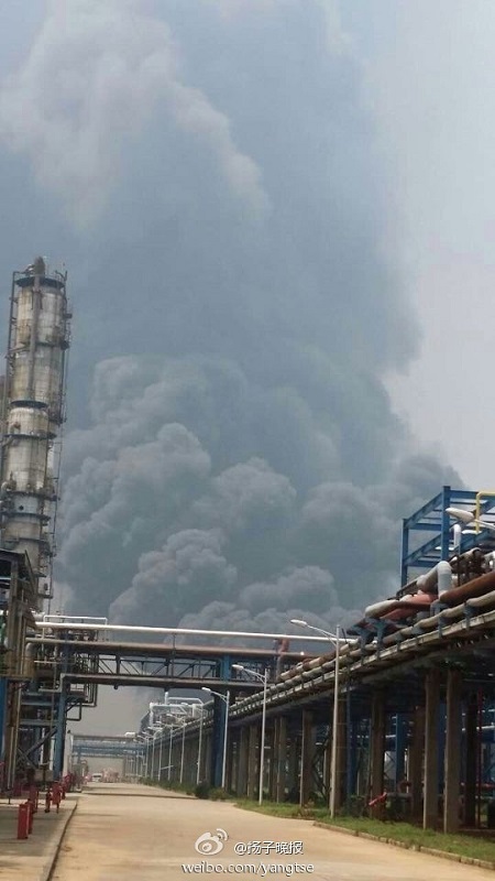 南京揚子石化爆炸 化工廠原灌油爆炸