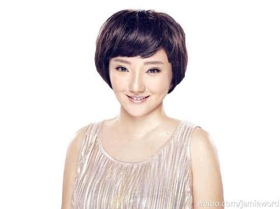 王梓整容后的樣子 超女王梓整容前后對(duì)比照片