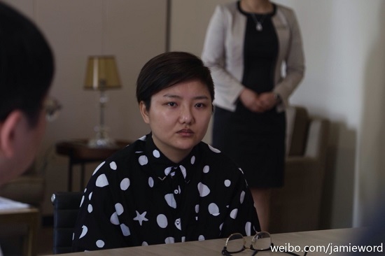 王梓整容后的樣子 超女王梓整容前后對(duì)比照片